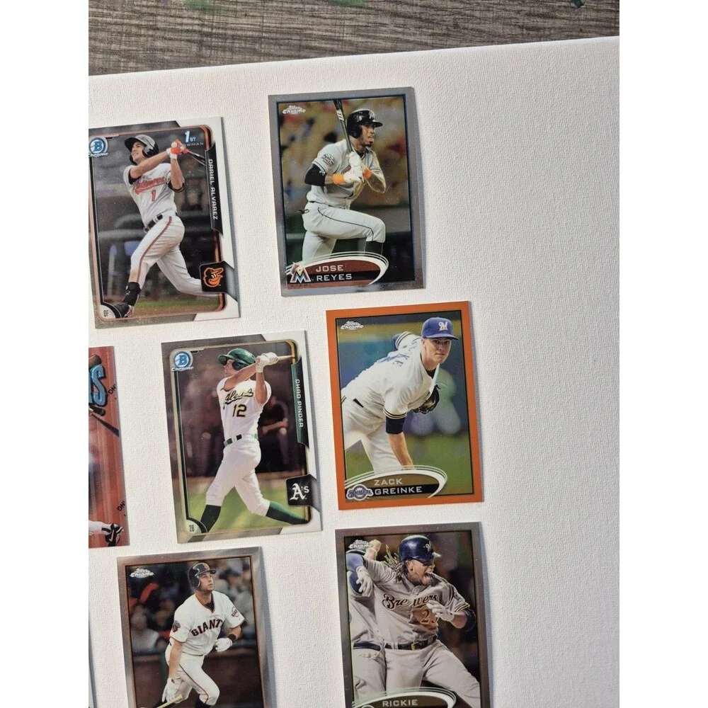 Lot of 16-18 Modern Baseball Cards - Maddux, Jackie Robinson, Goldschmidt,...